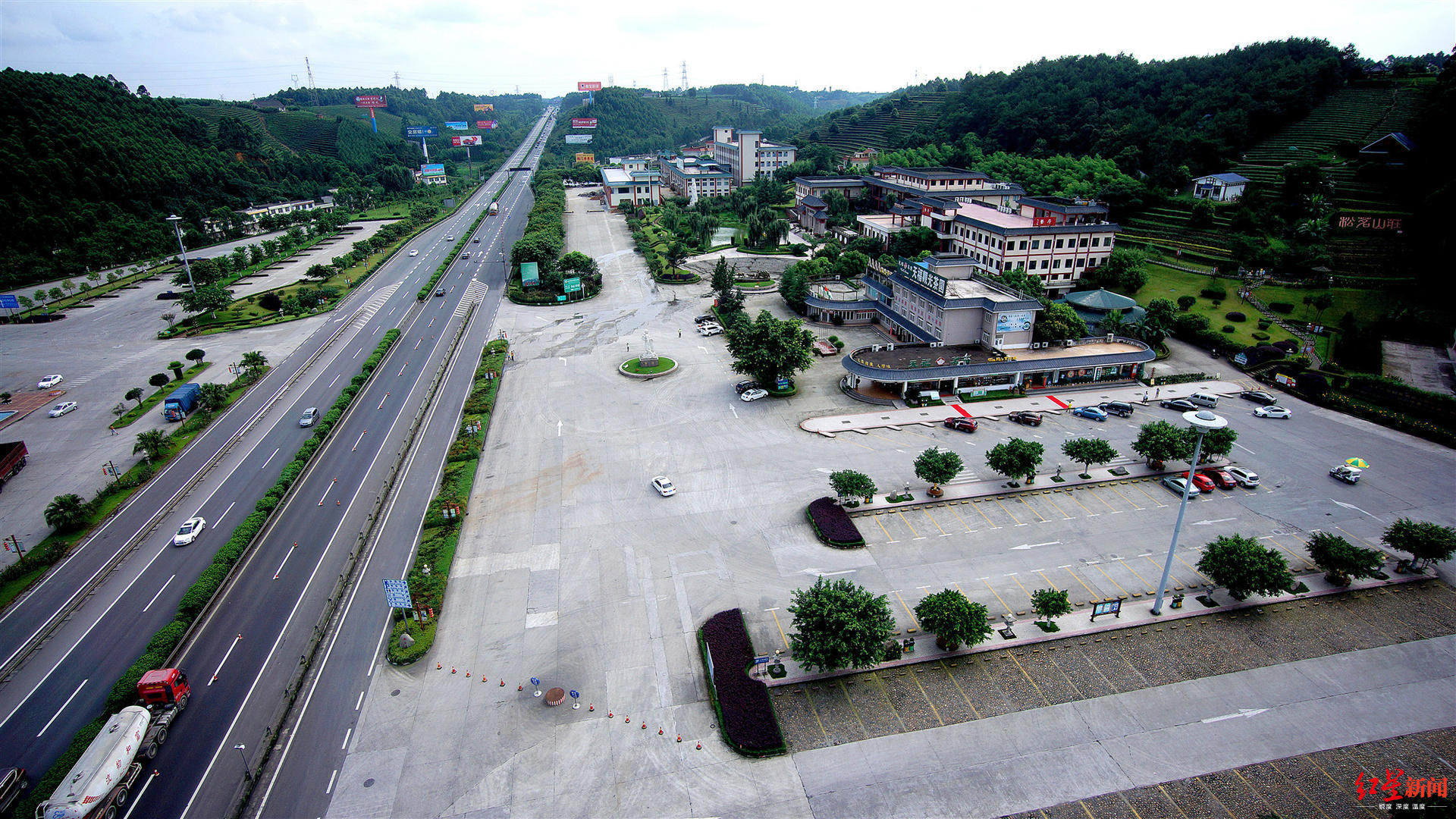 成乐高速夹江天福服务区 图据四川交投成渝公司_副本.jpg