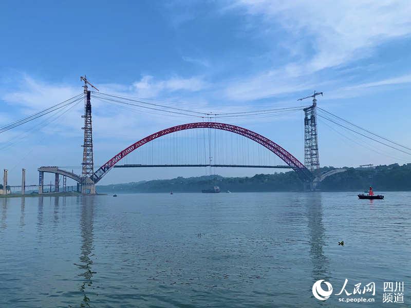 合江长江公路大桥合龙 赵祖乐摄