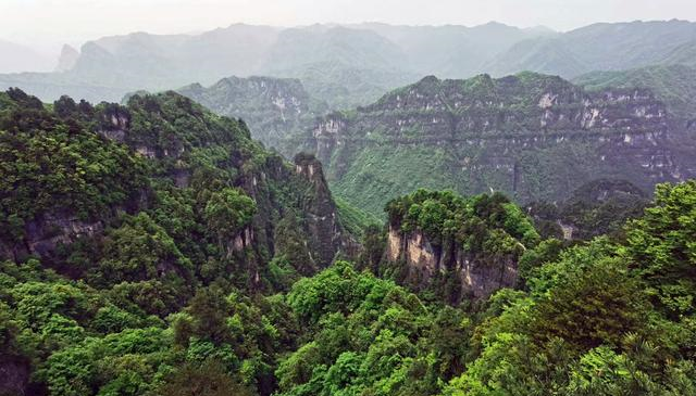 1751360405516048518.png 1.四川险峻的地势地貌-1.png