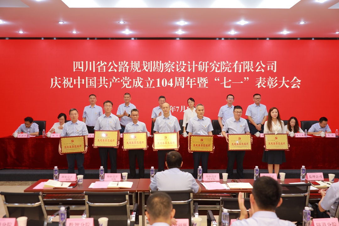 合影3.jpg